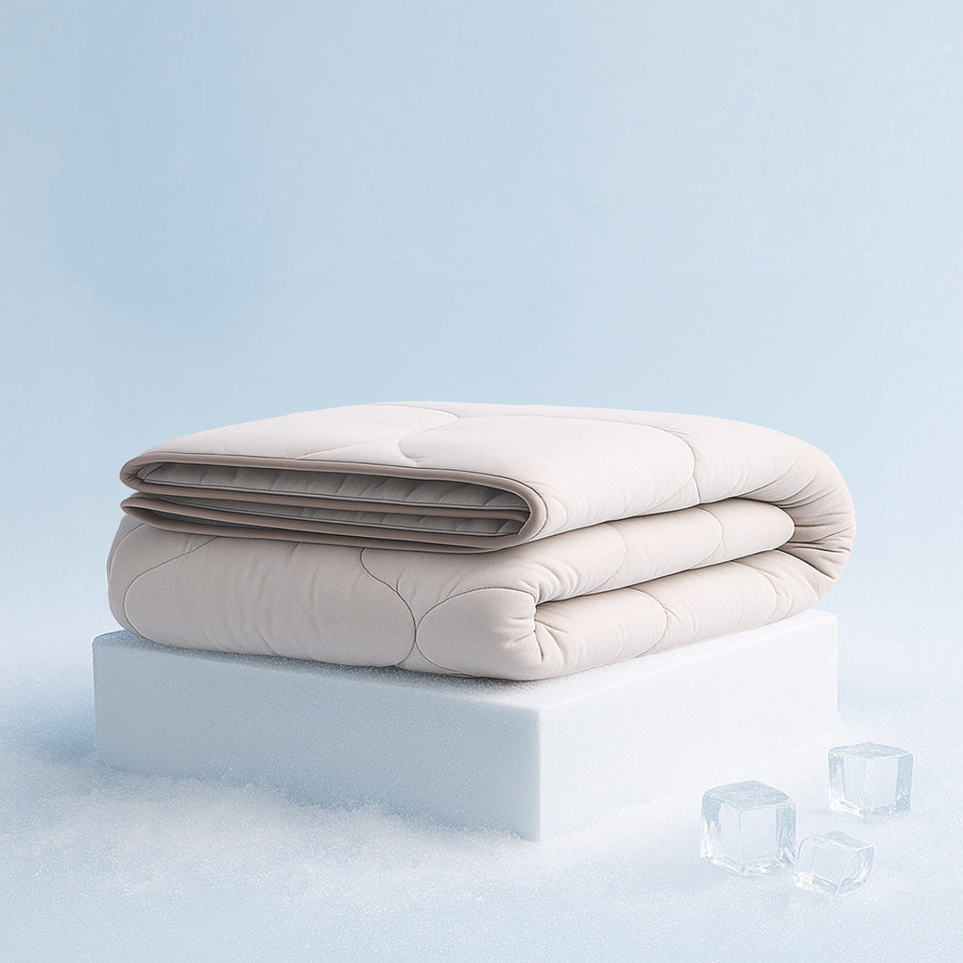 Cooling Summer Duvet 2-in-1 Bedspread in Pearl White – Soft Satin Fabric for Breathable Comfort & Temperature Regulation 2