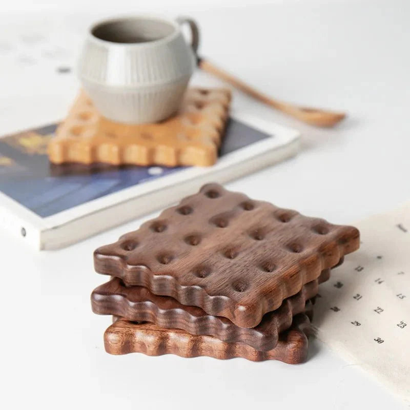 Wooden Biscuit Shape Coasters for Drinks – Set of 4 Modern Design, Natural Finish, 9.5 x 9.5 cm, Perfect for Home Decor 4